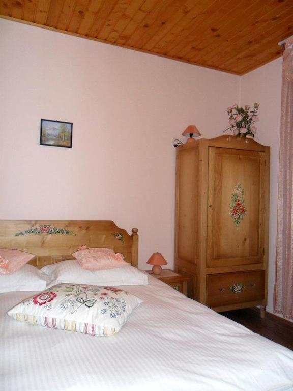 Pensiune Maria Rucăr Zimmer foto